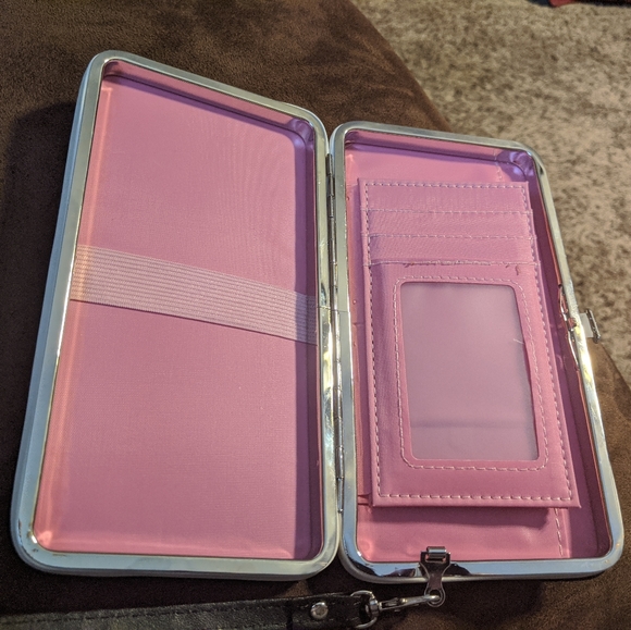 Wallet - Picture 2 of 3